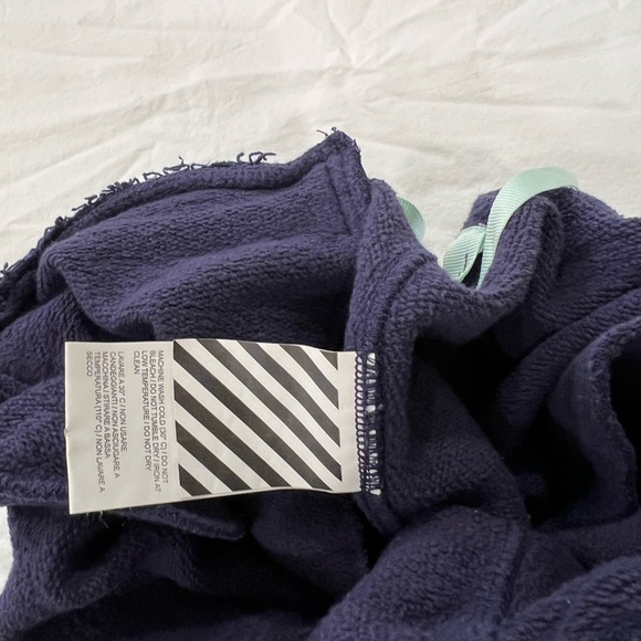 Off-White - Picture 10 of 16